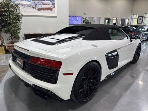 Used 2020 Audi R8 V10 w/ 20" Wheel Package image 44