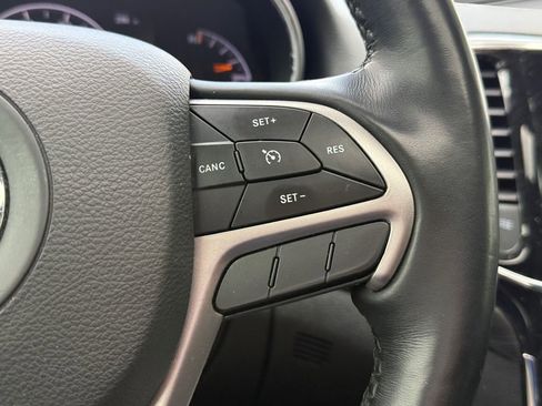 Used 2022 Jeep Grand Cherokee Laredo X RWD image 26