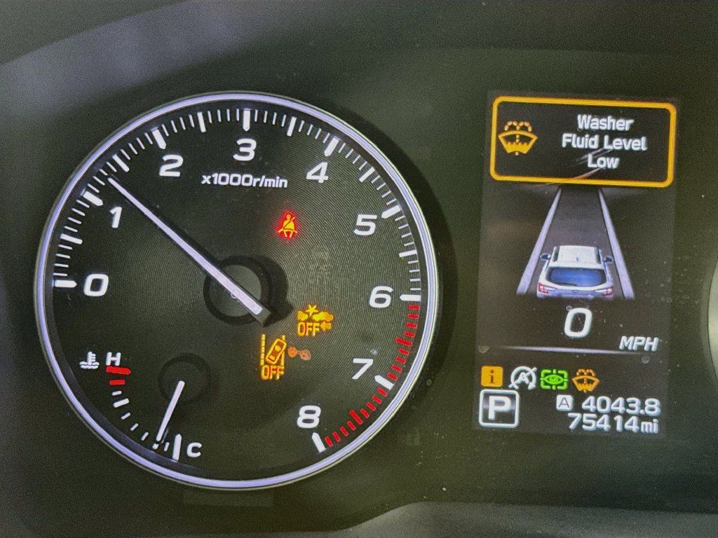 Used 2021 Subaru Outback Touring w/ Popular Package #2 AWD/4WD image 14