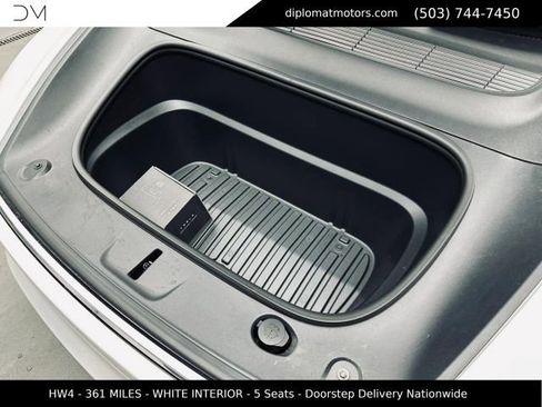 Used 2026 Tesla Model Y AWD image 43