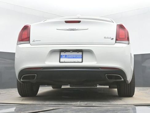 Used 2016 Chrysler 300 S image 44