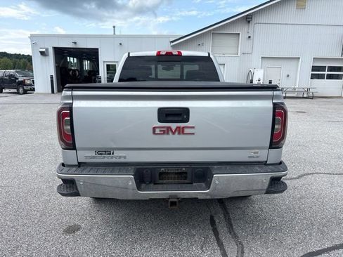 Used 2016 GMC Sierra 1500 SLT w/ SLT Preferred Package AWD/4WD image 3
