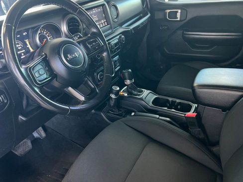 Used 2021 Jeep Wrangler Unlimited Sport AWD/4WD image 7