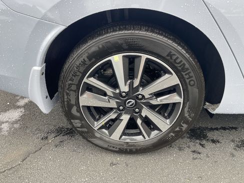 New 2025 Nissan Versa SV w/ Trunk Package image 31