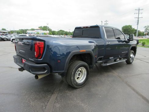 Used 2022 GMC Sierra 3500 Denali w/ Denali Ultimate Package AWD/4WD image 6
