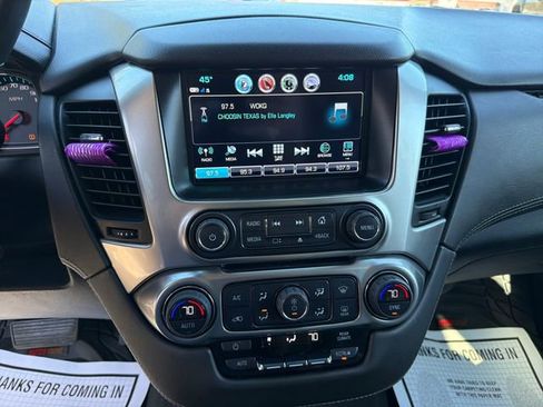 Used 2020 Chevrolet Suburban LS AWD/4WD image 30