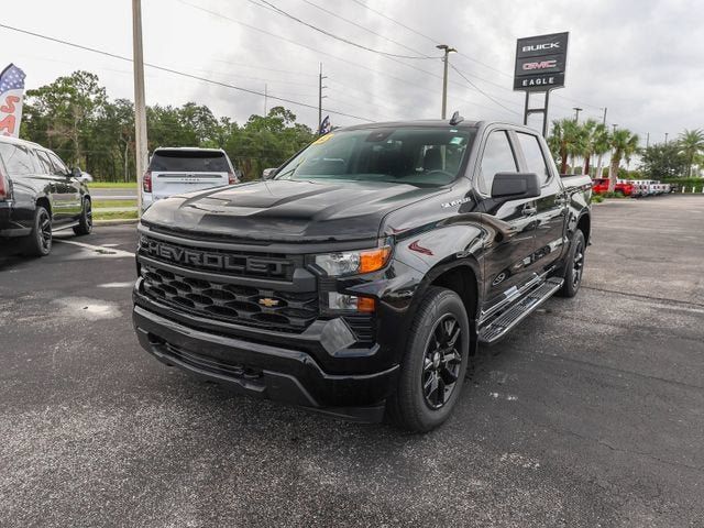 Used 2023 Chevrolet Silverado 1500 Custom RWD image 3