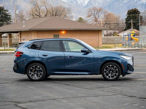 Used 2026 BMW X3 xDrive30 w/ Premium Package image 4