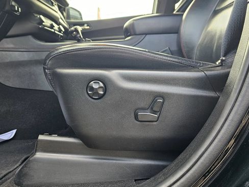 Used 2024 Dodge Durango GT image 32