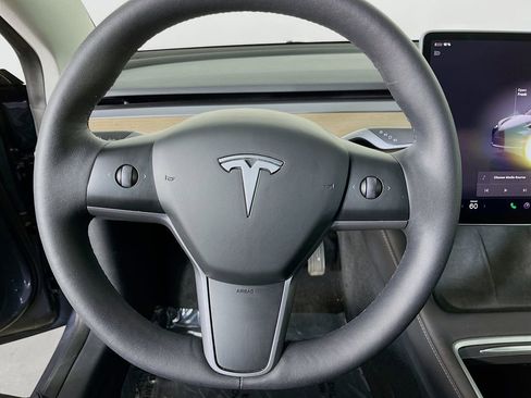 Used 2023 Tesla Model 3 Standard Range RWD image 13