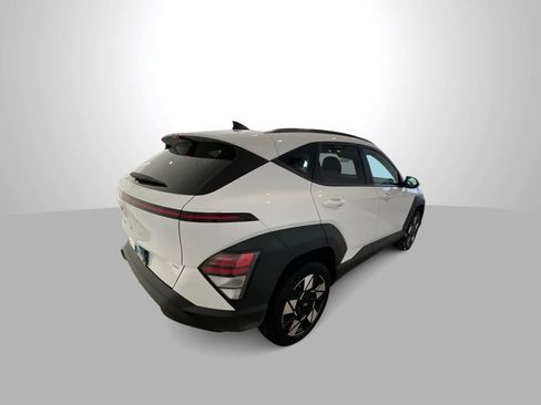 Used 2025 Hyundai Kona SEL image 8