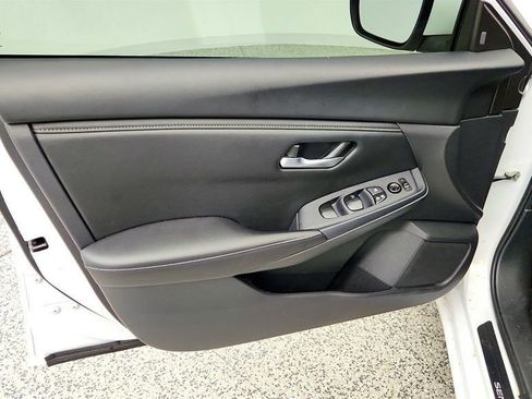 Used 2024 Nissan Sentra SV w/ All-Weather Package FWD image 10