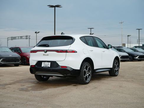 Used 2024 Alfa Romeo Tonale Ti w/ Active Assist Package image 7