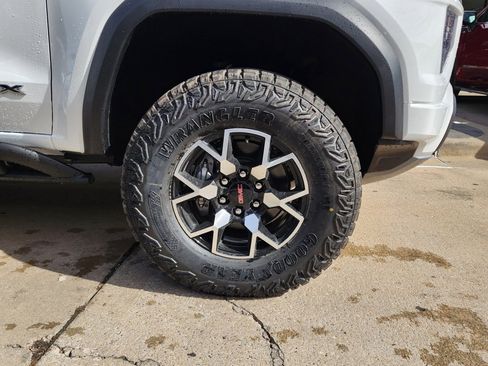 New 2026 GMC Canyon AT4X image 54