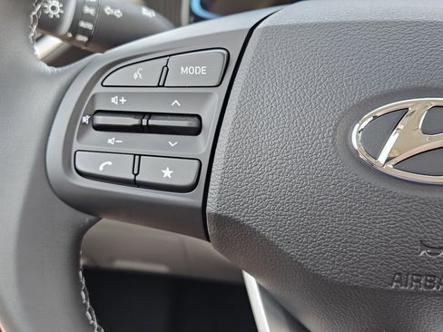 New 2026 Hyundai Venue SEL FWD image 28