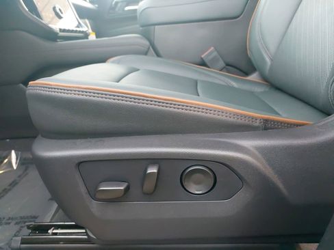 New 2026 GMC Yukon AT4 w/ AT4 Premium Plus Package image 31