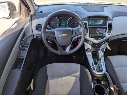 Used 2016 Chevrolet Cruze LS image 24