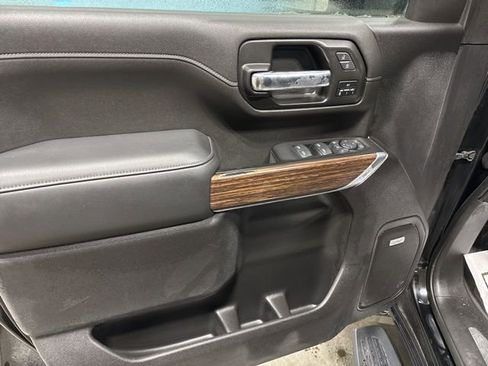 Used 2023 Chevrolet Silverado 2500 High Country image 15