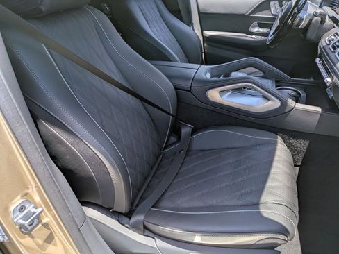 Used 2024 Mercedes-Benz Maybach GLS 600 4MATIC image 22