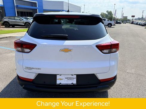 Used 2024 Chevrolet TrailBlazer LS w/ LS Convenience Package FWD image 5