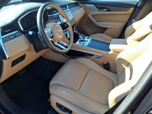 Certified 2023 Jaguar F-PACE S image 18