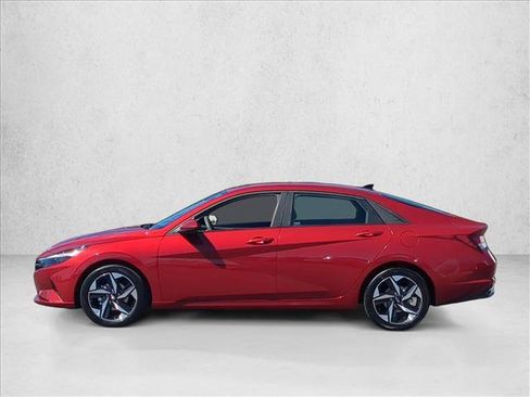 Used 2023 Hyundai Elantra SEL w/ Convenience Package FWD image 9