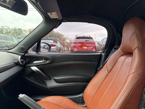 Used 2018 FIAT 124 Spider Classica w/ Technology Group image 16