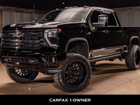 Used 2024 Chevrolet Silverado 2500 High Country w/ Midnight Edition image 5