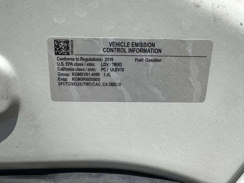 Used 2019 Chevrolet Trax LT w/ LT Convenience Package FWD image 18