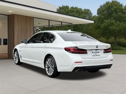 Certified 2023 BMW 530e w/ Convenience Package image 10