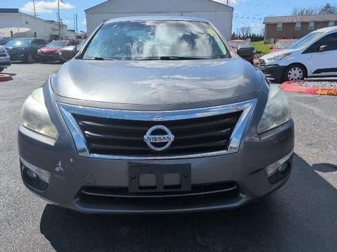 Used 2015 Nissan Altima 2.5 SV w/ Convenience Package FWD image 3