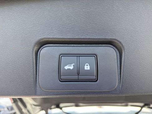 New 2026 Nissan Rogue SV AWD/4WD image 18