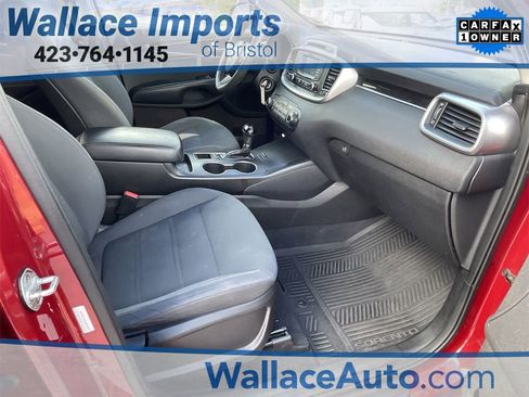 Used 2018 Kia Sorento LX image 32