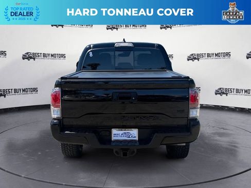 Used 2022 Toyota Tacoma TRD Sport w/ Technology Package image 8