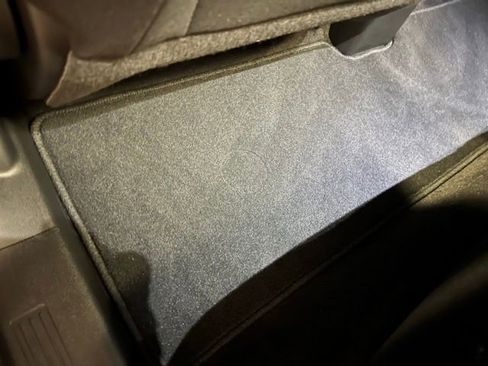 Used 2025 Chevrolet Equinox LT w/ Midnight Edition image 19