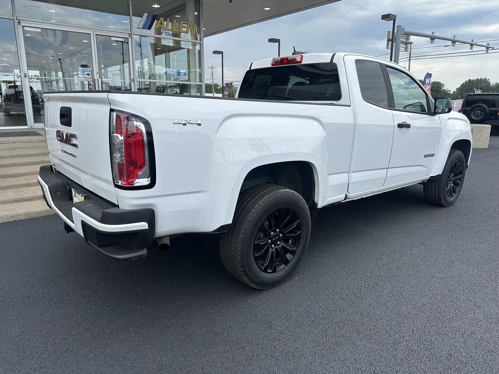 Used 2022 GMC Canyon Elevation Standard w/ Convenience Package AWD/4WD image 14