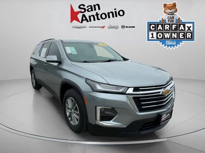 Used 2023 Chevrolet Traverse LT