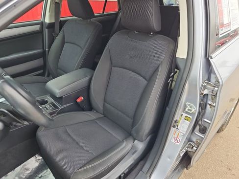 Used 2018 Subaru Outback 2.5i Premium AWD/4WD image 35