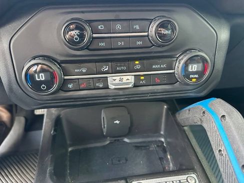 Certified 2023 Ford Bronco Outer Banks w/ Sasquatch Package AWD/4WD image 20
