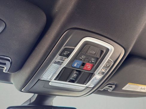 Used 2019 RAM 2500 Laramie AWD/4WD image 17
