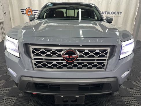 Used 2024 Nissan Frontier PRO-4X w/ Pro Convenience Package image 3