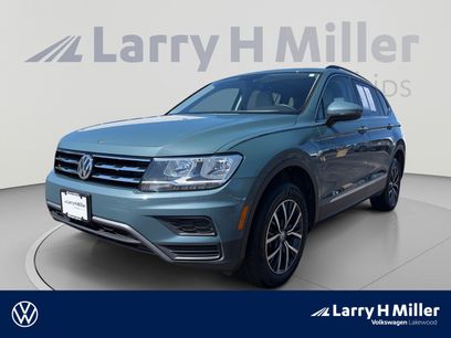 Used 2020 Volkswagen Tiguan SE w/ Panoramic Sunroof Package