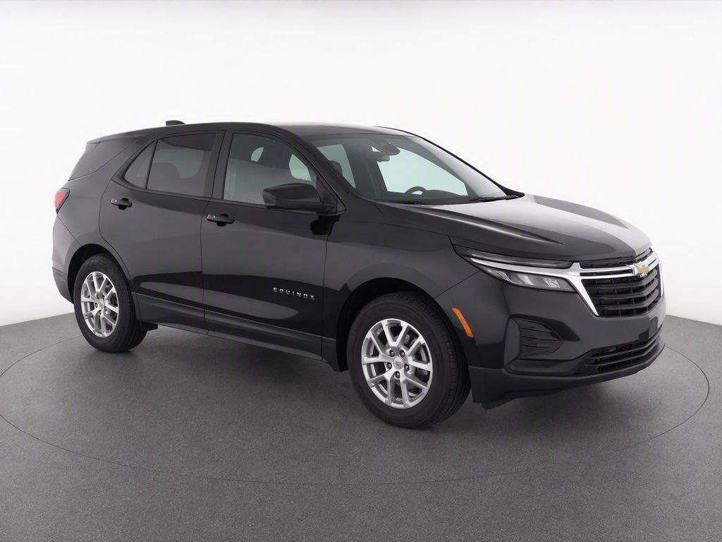 Used 2024 Chevrolet Equinox LS FWD image 2