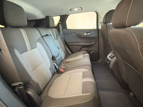 Used 2025 Chevrolet Blazer LT FWD image 31