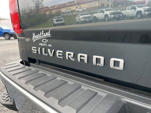 Used 2017 Chevrolet Silverado 1500 LT image 13