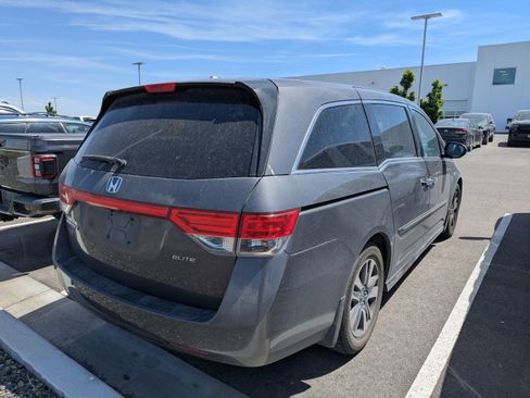 Used 2015 Honda Odyssey Touring Elite image 5