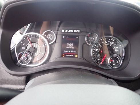 New 2024 RAM 3500 Big Horn image 18