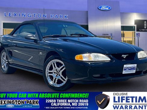 Used 1994 Ford Mustang GT RWD image 1