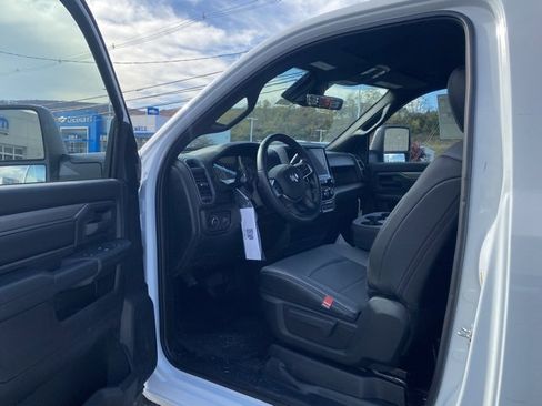 New 2026 RAM 5500 Tradesman w/ Chrome Appearance Group image 13