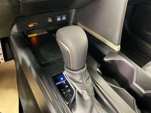 New 2026 Toyota Camry Hybrid AWD/4WD image 4